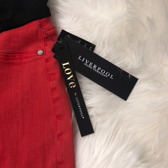 Love by Liverpool maternity jeans - Picture 2 of 8